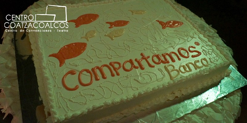 CentroCoatza's tweet photo. Posada Compartamos 2019 https://t.co/zXImd8HUTW https://t.co/9O8qjdiBWC