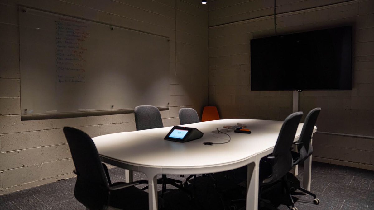 orangebeesllc tweet media