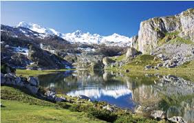 La brisa que danza por las montañas asturianas es indescriptible ¿No te gustaría relajarte con un picnic en estos paisajes?🌱💚

mtr.cool/wsoxnelkkn

#culturiplan #cultura #historia #escapada #naturaleza #escapada #Asturias #parquesnaturales