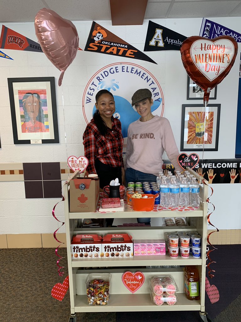 GreeceELC's tweet image. Just a little “sweetheart cart” for our sweethearts of a staff! 💕❤️💕@ShannonCHeller @srumph20 @GCSDsuper @GreeceCentral @valerie_paine