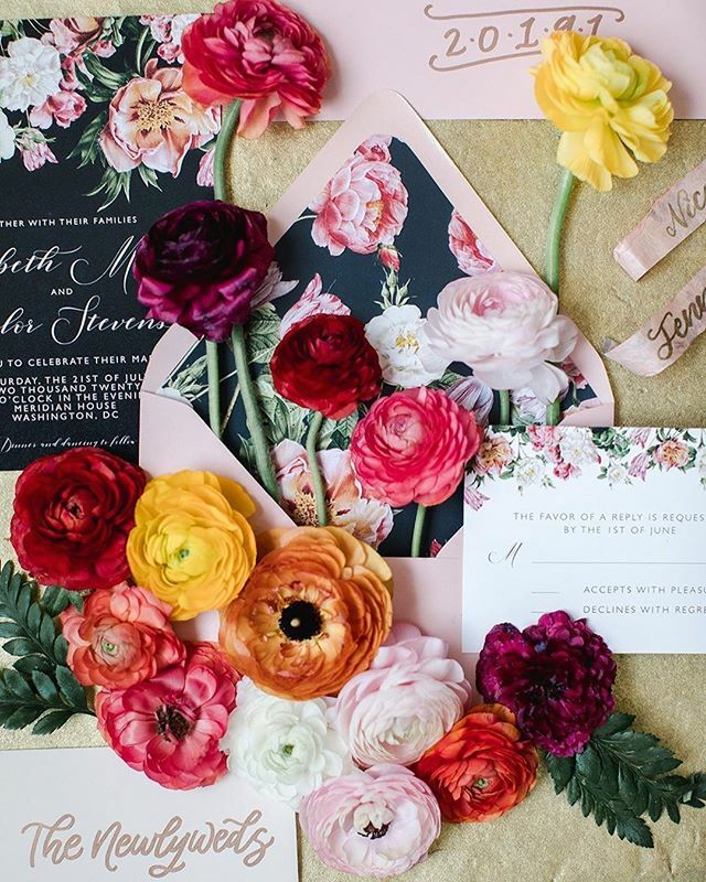 grush's tweet image. Happy Valentines day! 🌹⁠
What is your favorite type of flower?⁠
⁠
#bemine, #bemyvalentine, #candyhearts, #galentinesday, #hugsandkisses, #secretadmirer, #SinglesDay, #sweetheart, #thatslove, #valentine, #valentines, #valentinesday2020, #whoneedsavale… ift.tt/2SrmAUA