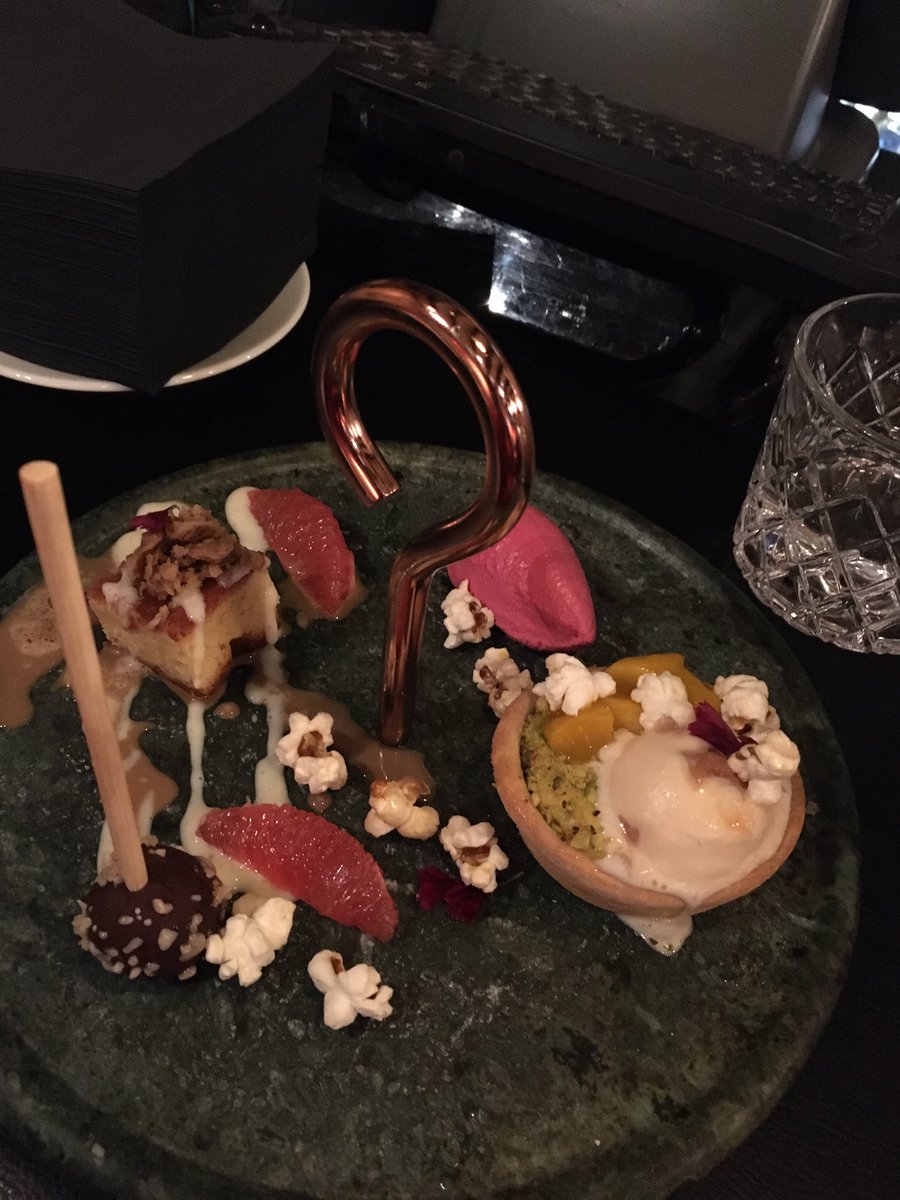 AnnebethWilton's tweet photo. Bijzonder eten bij Jasper op de Lange Haven #1714
#altijdfeest https://t.co/j01SxdlNwx