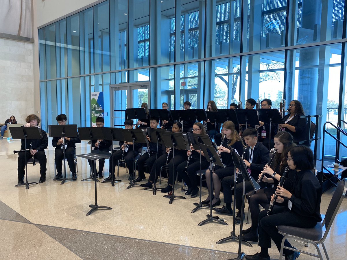 Congratulations Mr. Peterman, Alex Huang, Joseph Park, Mason Thieu, Andy Le, Daniel McIver, Elyse Lubojacky, and Vince Pascasio on a wonderful TMEA clinic and performance this afternoon!