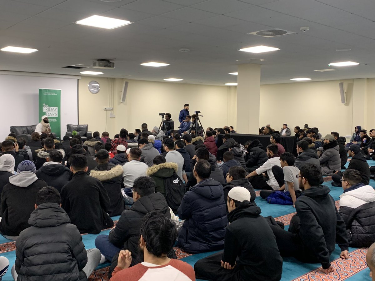 thefridaydars's tweet photo. Around 250+ brothers in attendance Alhamdulillah!

You can catch the livestream up now here: https://t.co/buwF9lTpe3 https://t.co/Va1K7DIYXi
