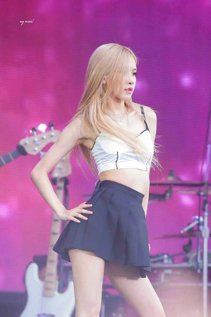 _edmaia's tweet photo. She'll stay here until she is skinny like Rosé

#perfectbody #anaymia #proana #thinspo #ed #edtwt 
#rosé #parkchaeyoung https://t.co/OtMQOQ0Zpd