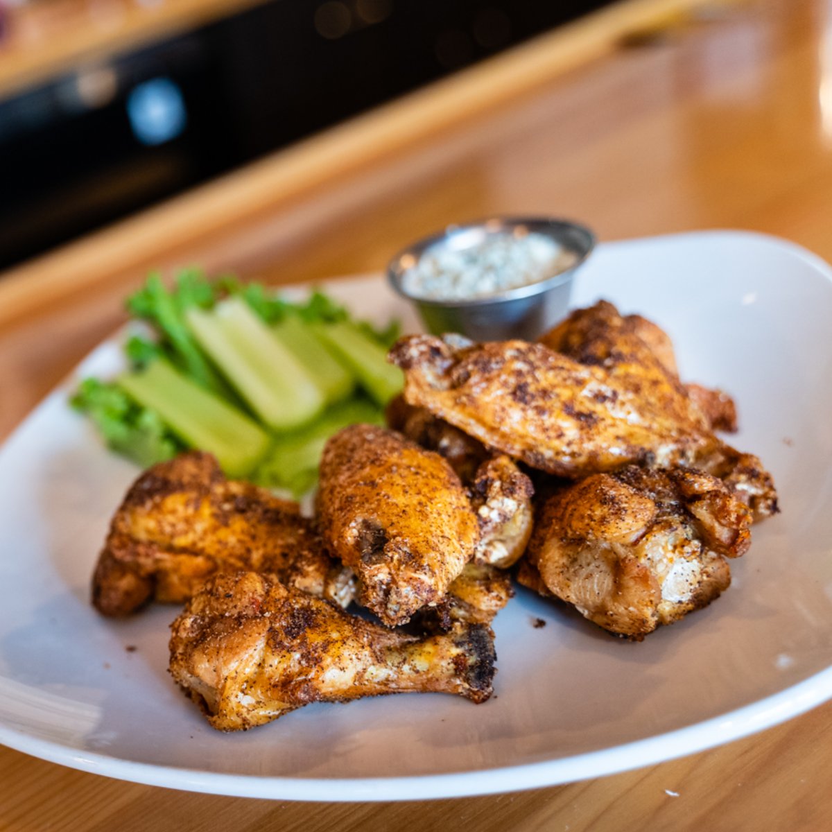 Still need Valentine's plans for tonight? Just wing it.