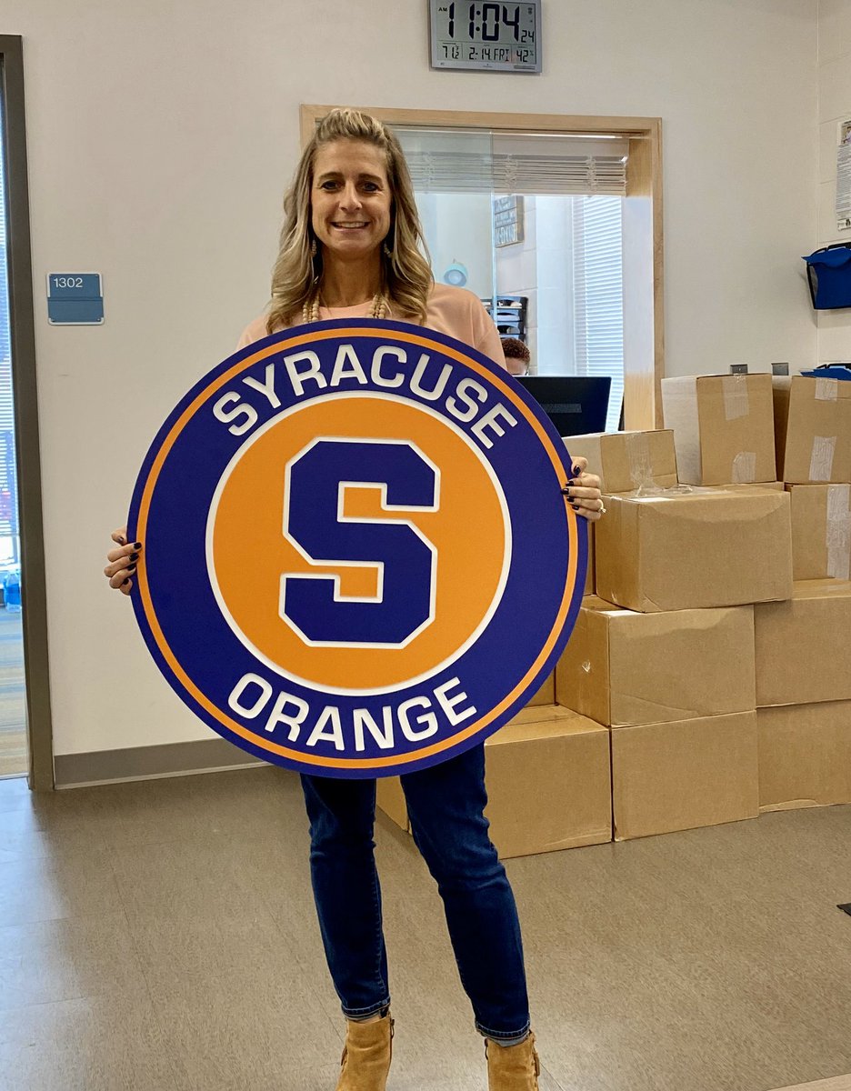 Jen Olmstead tweet media