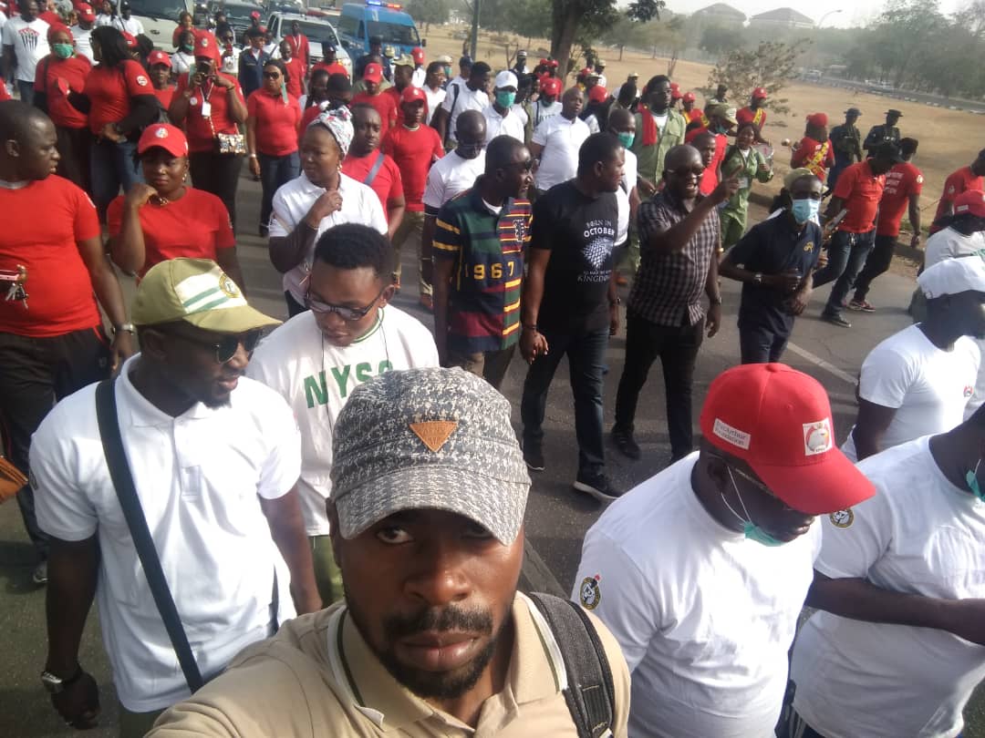 cleenfoundation's tweet image. CLEEN Foundation participated in the Nigerian Youths Walk Against Corruption. 

#CorruptionMustGo
#ByeByeToCorruption
#WalkAgainstCorruption