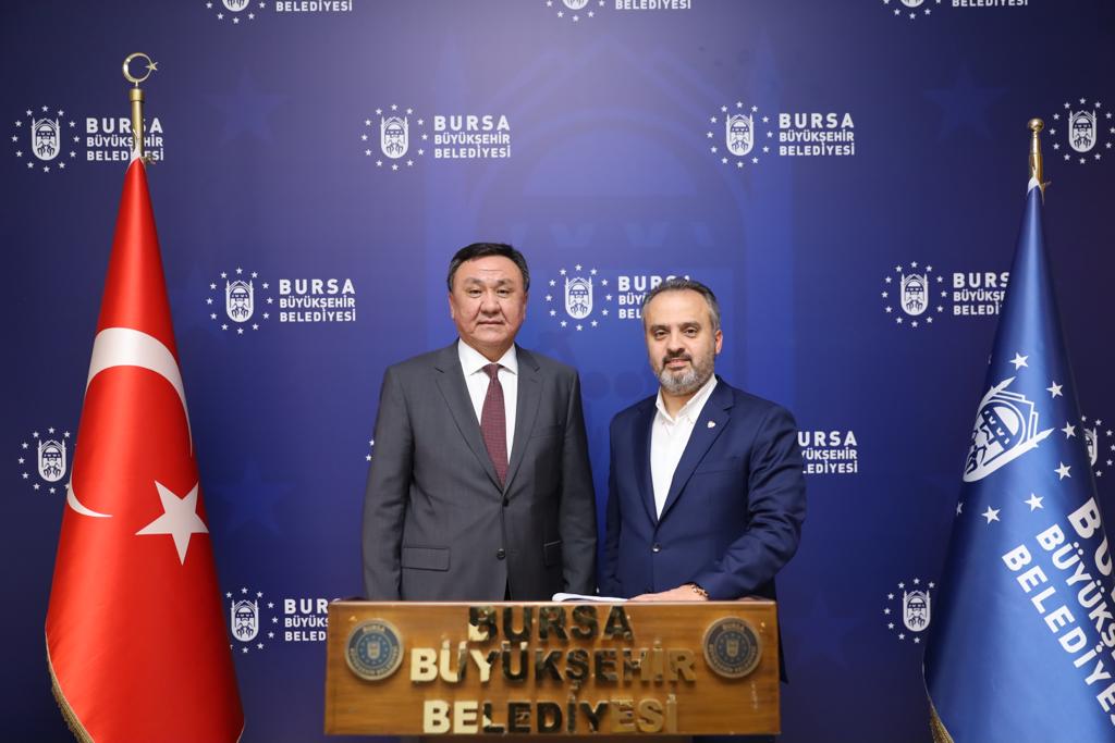 Alinur Aktaş