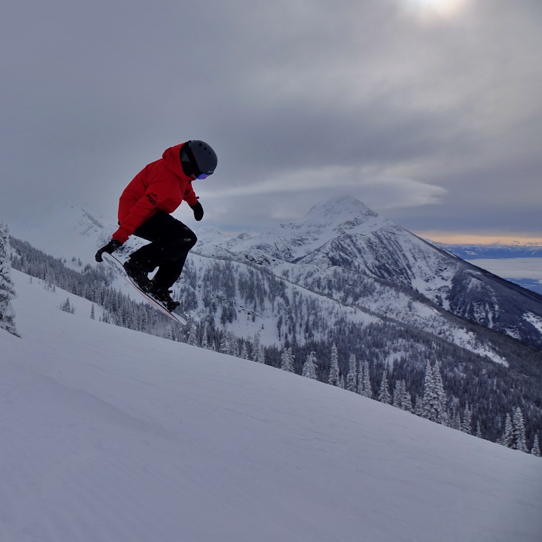 fspiritsports's tweet photo. Team Rider Ciara M. 
Ciara has been killing the Free Ride World Tour qualifiers this year!
placing well in the Revelstoke 4* and 4th in the Kicking horse 4*
Keep killing it!
#teamrevy #revelstoke #freespiritsports #therealstoke #revy #shopFSS https://t.co/hhP1YUHk5j