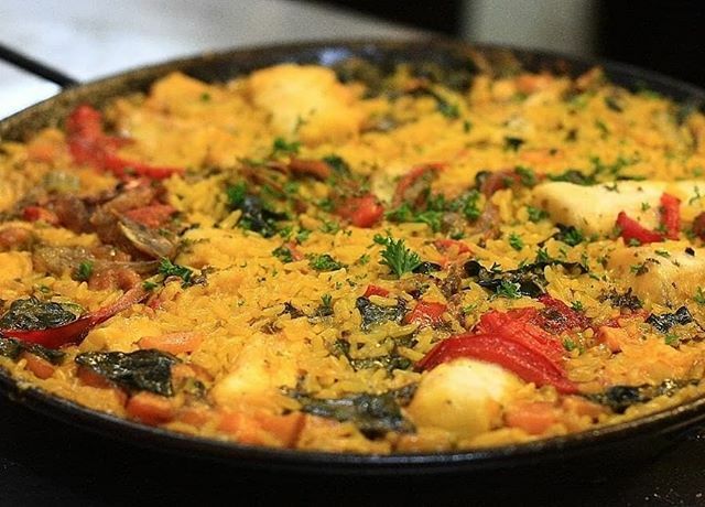 Celebra el día de los enamorados con una deliciosa Paella del Urrutia 💘

Desde 1962 "Lo Nuestro es la Comida"

#Urrutia #Cocinavasca #Sabanagrande #elmenuvirtual Celebra el día de los enamorados con una deliciosa Paella del Urrutia 💘

Desde 1962 "Lo Nuestro es la Comida"

#U…