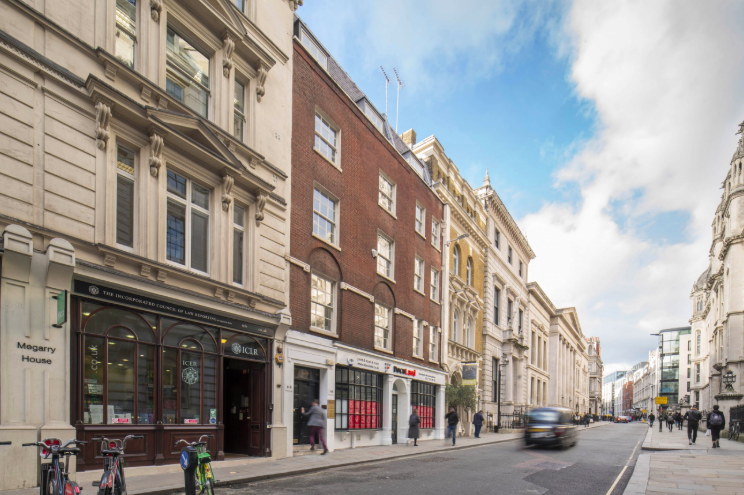 sqonerealestate's tweet photo. A Freehold Reversionary Office Investment with Residential Planning Consent. 116-118 Chancery Lane is an attractive Grade II listed office property with significant reversionary potential. Read More: https://t.co/4WgmnktUlc #primeresidential #development #mixeduse  @FarebrotherRE https://t.co/aARKRNI6uN