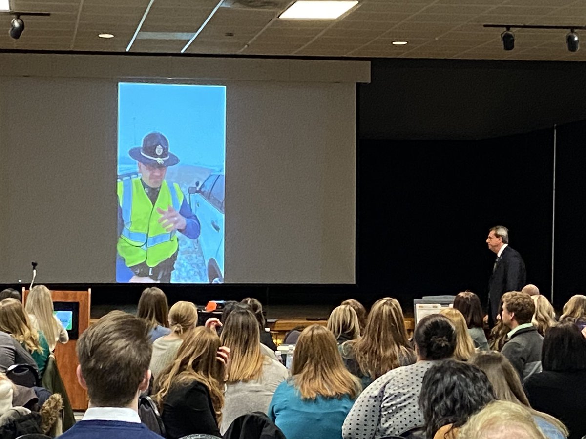 ccouchman's tweet photo. Hey there is my neighbor @TrooperBenKHP being used an example of how to promote your profession! Educators -  think about your posts and the message it sends to future educators, our parents and our community about the respect for our profession. #bexceptional https://t.co/hNzeEIVUdQ