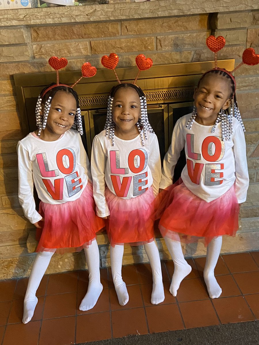 MentallySwaqqin's tweet photo. Happy Valentines Day From Everybody's Favorite Girl Gang 🥰❤️
#DJS #TripleTrouble #ThePrincesses https://t.co/9rHBUJn96l