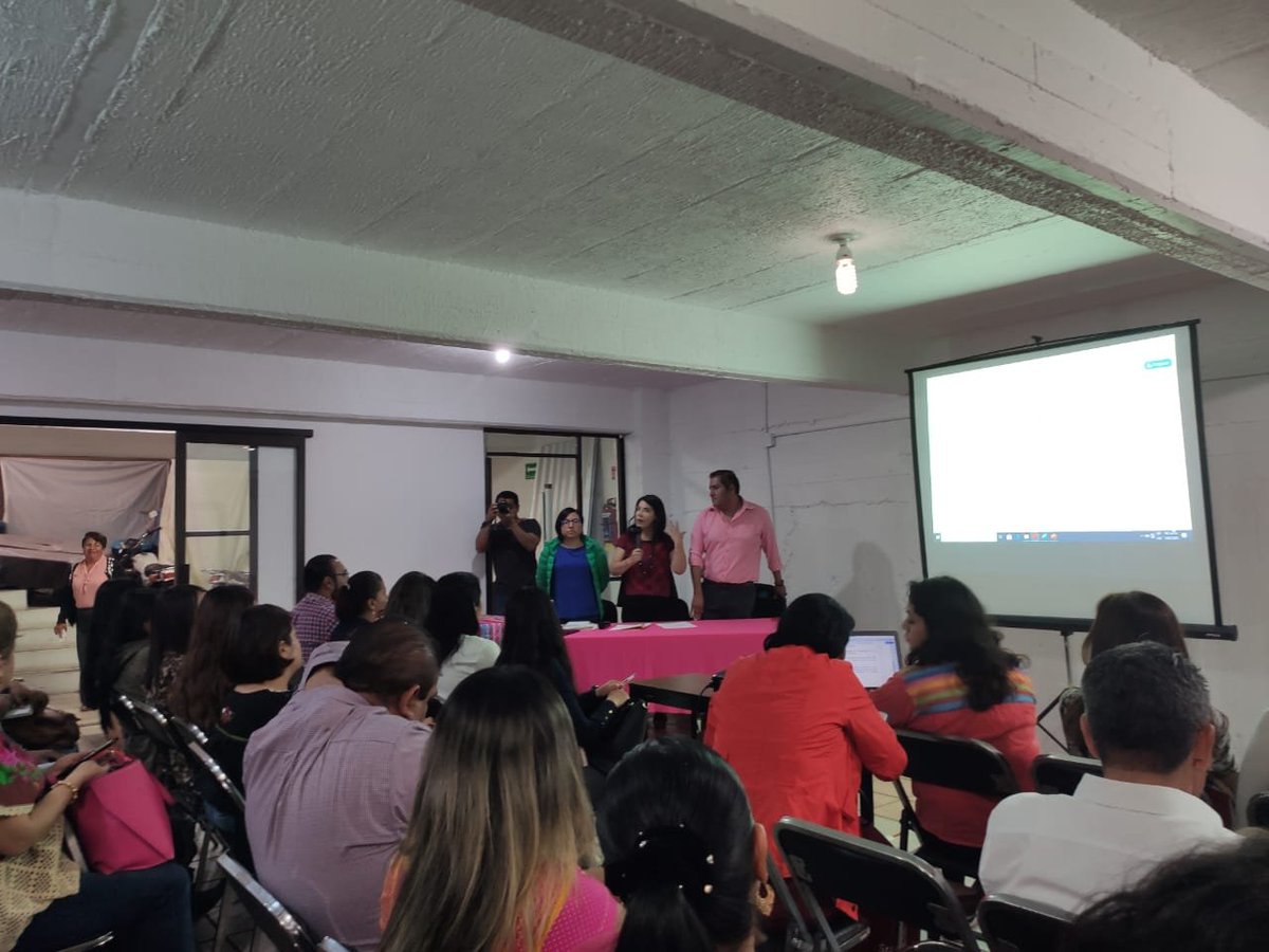 DIGEPO_GobOax's tweet photo. Participa Enlace de Género en la reunión de trabajo técnico de los Comités de Atención, Prevención y, Protección Legal y Acceso a la Justicia del Sistema Estatal #PASEVM.
@Nacho_Amador @SMIOAXACA @anavasquezc @AGEO_GobOax @SecTec_GobOax https://t.co/4TSBaObMSq