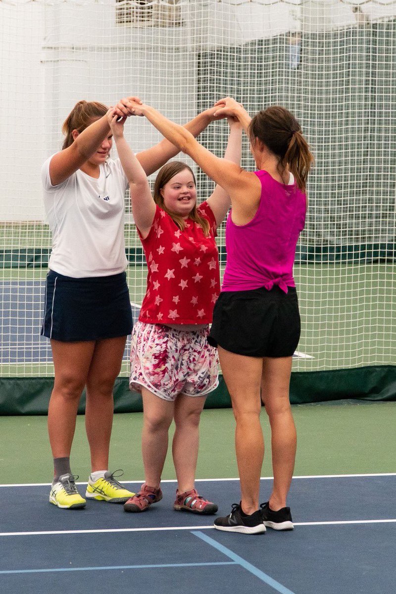ok10sfoundation's tweet photo. Happy Valentine's Day from the OKTF!! We start with LOVE, we LOVE this great state, we LOVE tennis, and we LOVE all of these kids!!
Join us to help spread our love and joy of this amazing sport with kids all across Oklahoma!! #westartwithlove❤️🎾 #oktennis #bettertogether https://t.co/i8qyg5BqgV