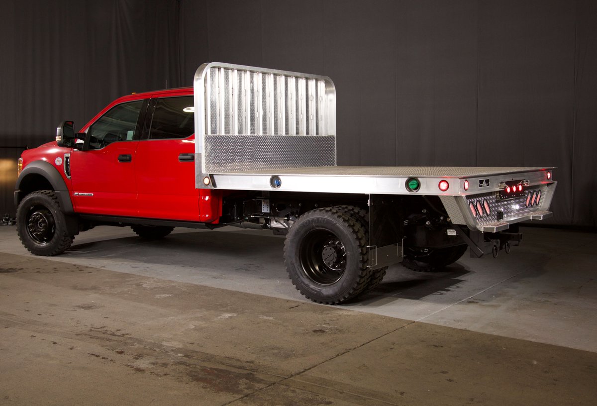 HighwayProducts's tweet photo. Roses are red, and violets are blue. Chocolate will get eaten, and flowers will die. But forever exists with a Flatbed from HPI. 
Happy Valentine's Day! 🌹🍫💝 https://t.co/fbHjnhjEWZ