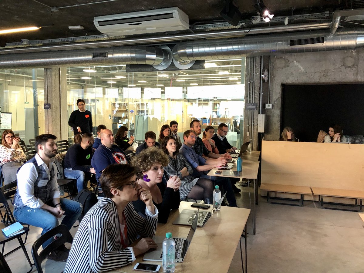 TalentGardenit's tweet photo. Chi saranno i futuri #DigitalOfficer? #StayTuned per scoprire la prossima classe di talenti del digitale! Scopri di più sul Master in #DigitalTransformation per il Made in Italy in collaborazione con @intesasanpaolo: https://t.co/hyBgwNtlOo https://t.co/FUoT7EGzj1