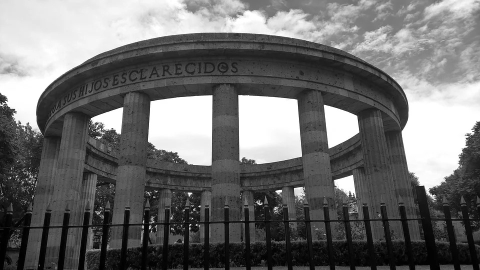 ivaldez2903's tweet photo. Hoy #14DeFebrero ❤ #Guadalajara cumple 478 años de su fundación 🤝🏿👏🏿🎊🎉🍾.
🎵Guadalajara, Guadalajara
hueles 👃🏻 a pura tierra mojada 💧☔🌊🎶.
Celebremos nuestra bella ciudad 🏘⛪🏛🏤 con acciones #Integras, lo vale. Felicidades a todas y todos.
#478GDL #GuadalajaraIntegra https://t.co/LQxJuXH2WM