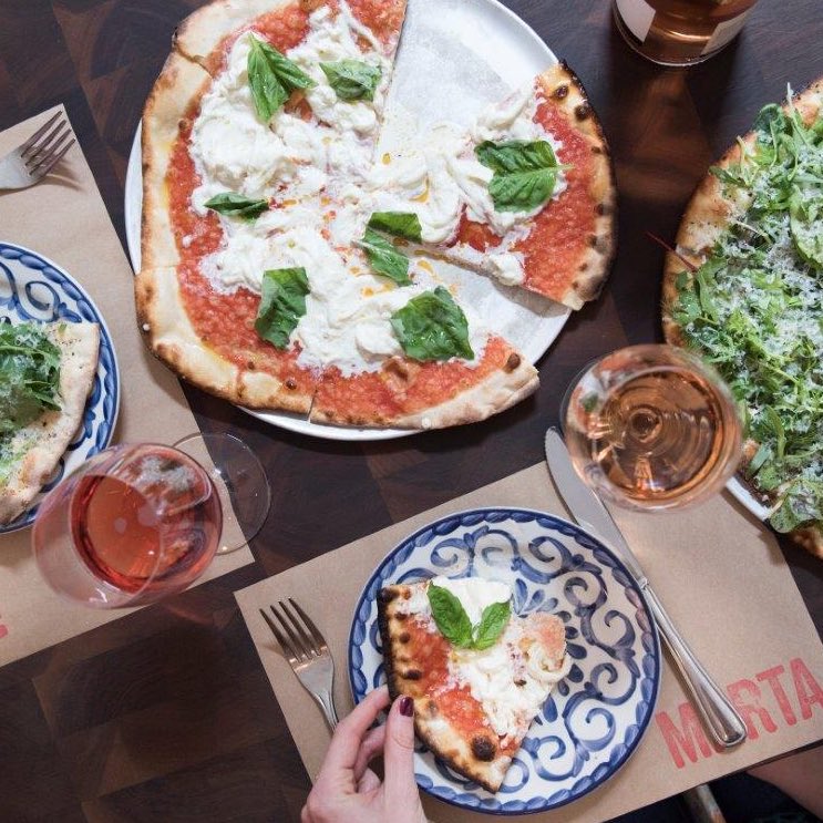 🍕 + 🍾? Done and done. Walk-in guests are welcome for Valentine’s Day. ❤️