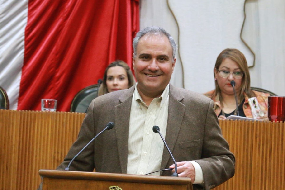 Me manifesté a favor de la iniciativa de reforma a la Ley Federal de Telecomunicaciones y Radiodifusión, con la qué protegeremos a niños, niñas y adolescentes para su pronta localización y recuperación cuando se encuentre en riesgo su vida. #xtuseguridad