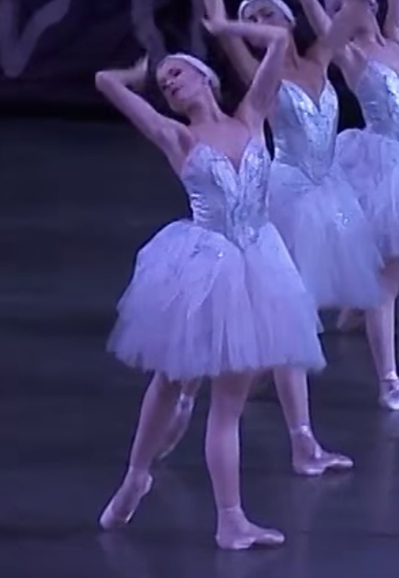 lainehabony's tweet photo. The swans are coming!  Come to the ballet @nycballet https://t.co/V2RrDMJXea  #anatomyofdance #nycballet #nycb #swanlake #dance #ballet #petermartins #lovethisballet Laine Habony on Peter Martins’ SWAN LAKE: Anatomy of a Dance https://t.co/qZRxLxZsNG