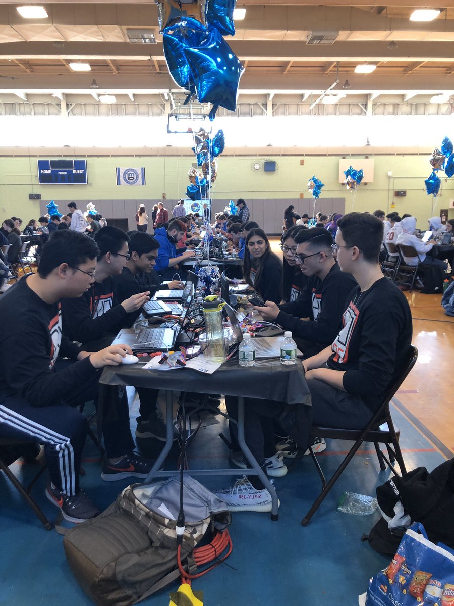 KellyFokianos's tweet image. Team SYO Code working hard and having fun @CodeMakeOwn #codeconquest