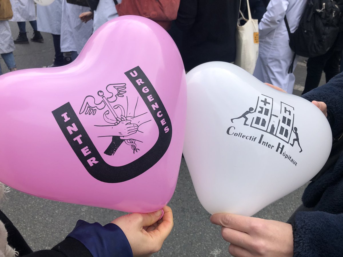 MSZentar's tweet photo. Aujourd’hui, manifestation pour la défense de l’#HopitalPublic, contre la dégradation des conditions de travail des personnels hospitaliers. 💔#necker https://t.co/XUKjcEN9V9