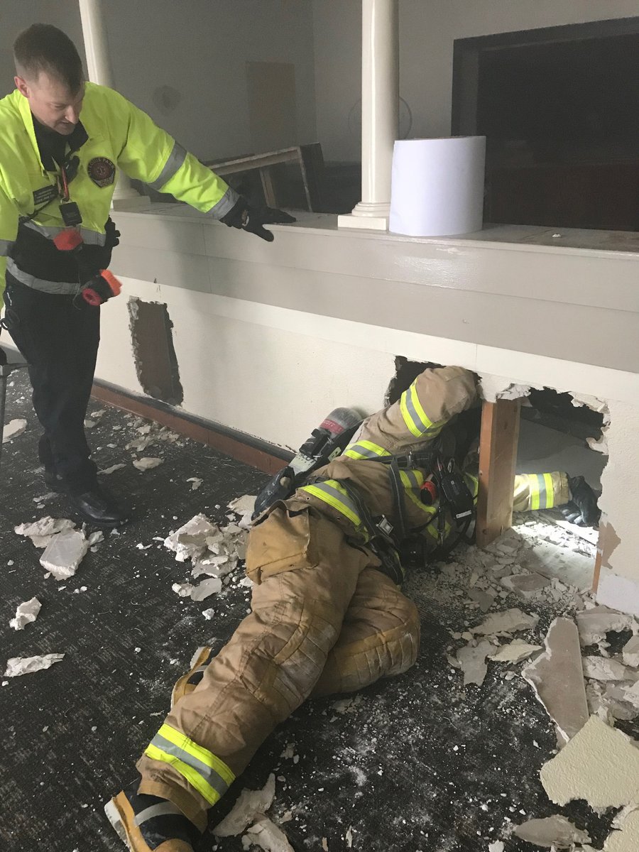 St Louis Park Mn Fire On Twitter Firefighter Oberschmid Led