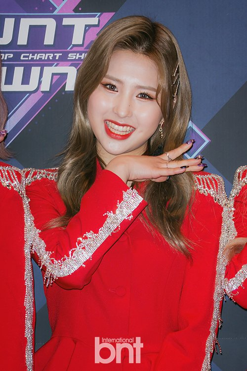 ansteambr's tweet photo. π· | 130220 - ANS chegando ao #MCOUNTDOWN (1)
Β© BNT News #ANS #AngelNSoul #μμ΄μμμ€ #ANScomeback #SayMyName https://t.co/YAInnZxmGP