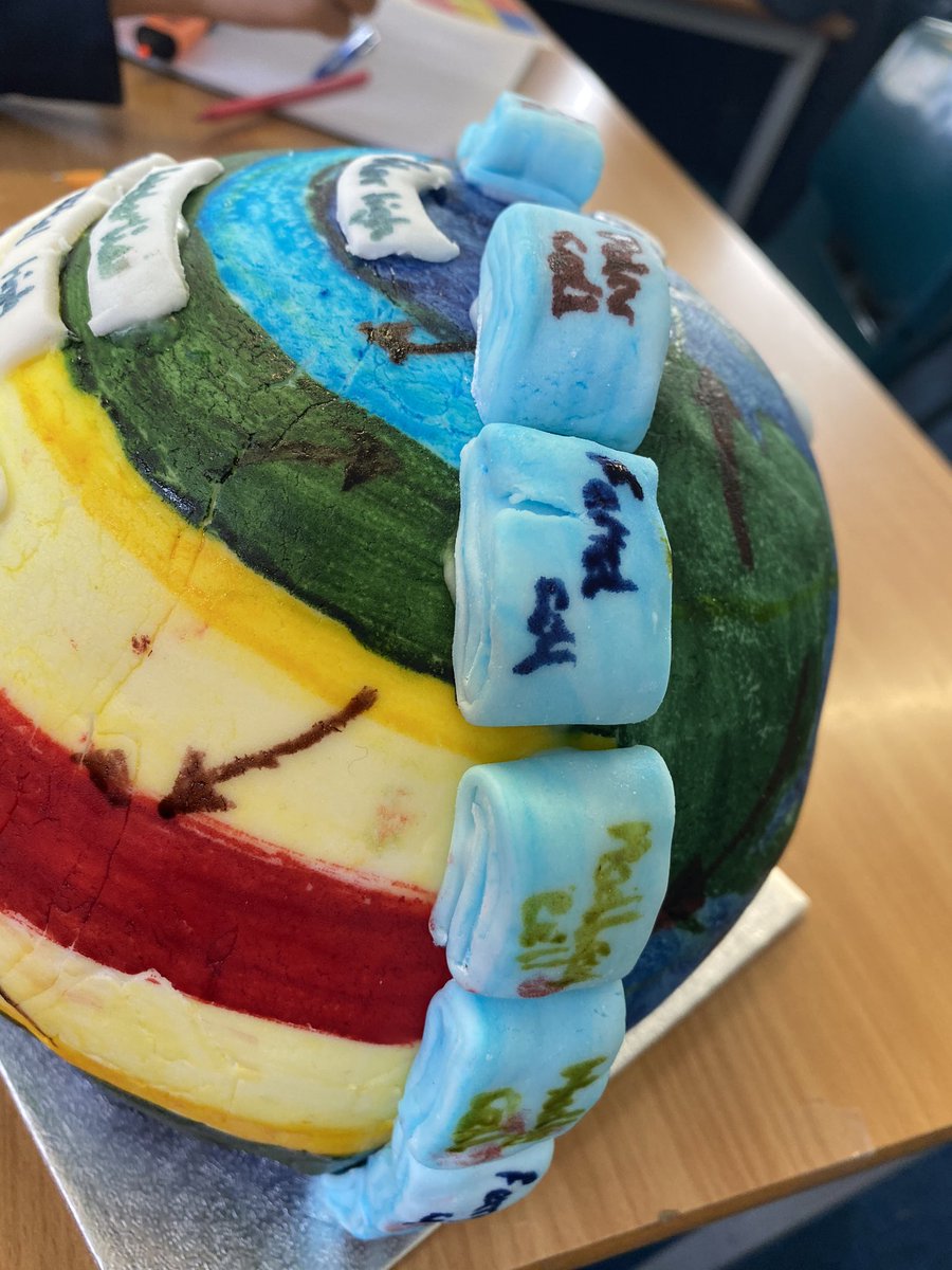 SarahGeography's tweet image. Wow! Just wow! The second class of GACS models came in today! We had a cake feast at break time, and learnt a lot! Absolutely blown away by the effort put into all of these! Henley Year 10.... I salute you! @HenleySchool #geographyteacher