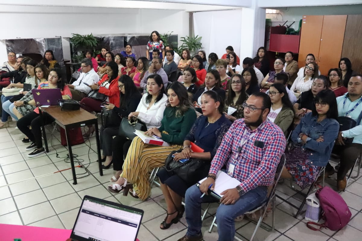 SM_GobOax's tweet photo. Integrantes del los Comités de Atención, Prevención y, Protección Legal y Acceso a la Justicia del Sistema Estatal #PASEVM reciben información sobre el Mecanismo de Seguimiento de la Convención #BelemDoPará y de la construcción de indicadores de Progreso vía @COPLADE_GobOax https://t.co/pjWYyhPATf