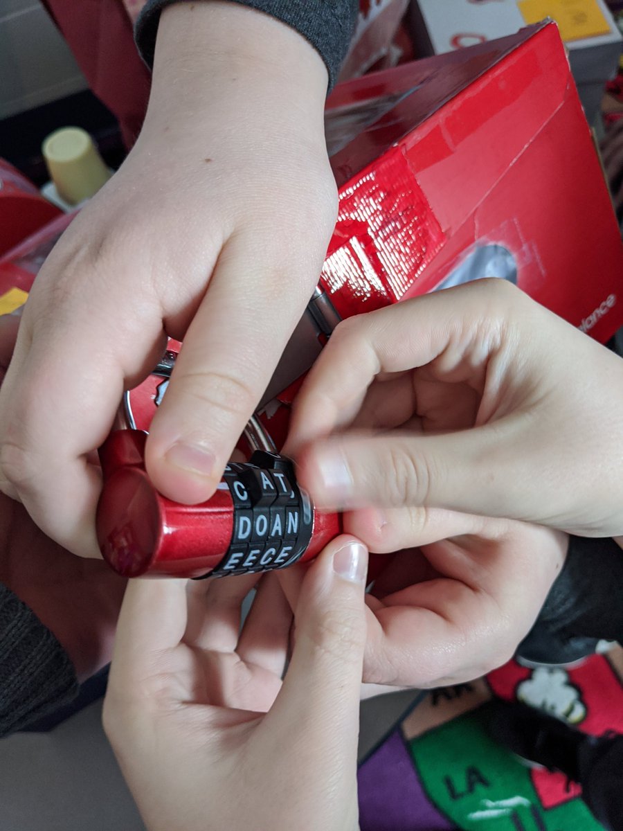 mrpiercEy's tweet image. One of my student's Valentine's Day boxes was inspired by @breakoutEDU!