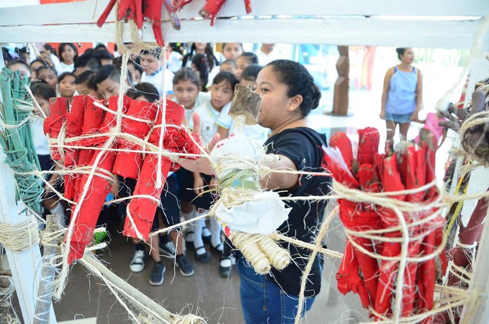 ICDOat's tweet photo. Thank you @sjspcsol & @LauraBeristain for sharing those beautiful moments of youth with #ICDO ‘s ‘Kalan Je La’an: Following the Maya Voice’ art installation in @PlayaTeatro .🙌🏻 How impressive does it look? 😍😍😍#mayavoice #ICDOMexico https://t.co/txnDWNI66C