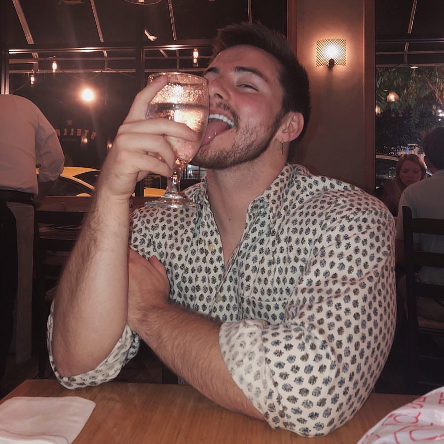 Creo que este año pasaré San Valentín solo, así que...

Feliz San Valentín a todos.