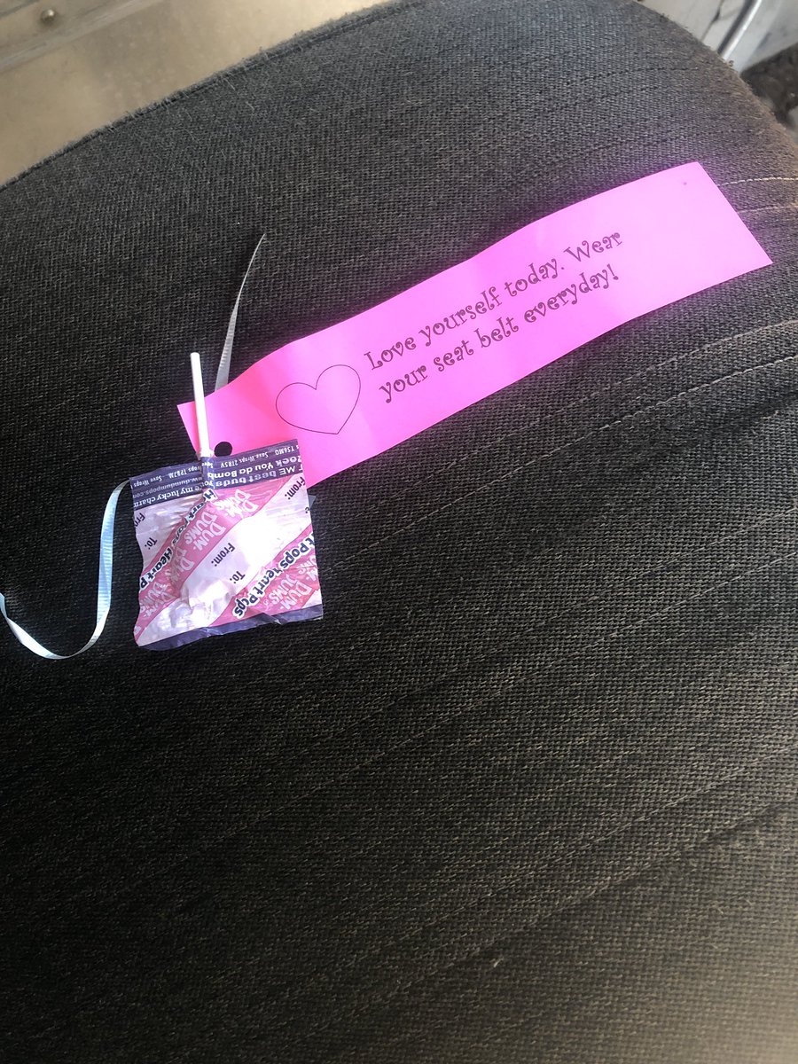 buxxone's tweet photo. A VDay Safety message and candy on every car going on road today (300+). We LOVE our UPSERS!! #UPS #ValentinesDay #UPSREDRIVER #UPSWILLOWBROOK https://t.co/VHsGgVomlb