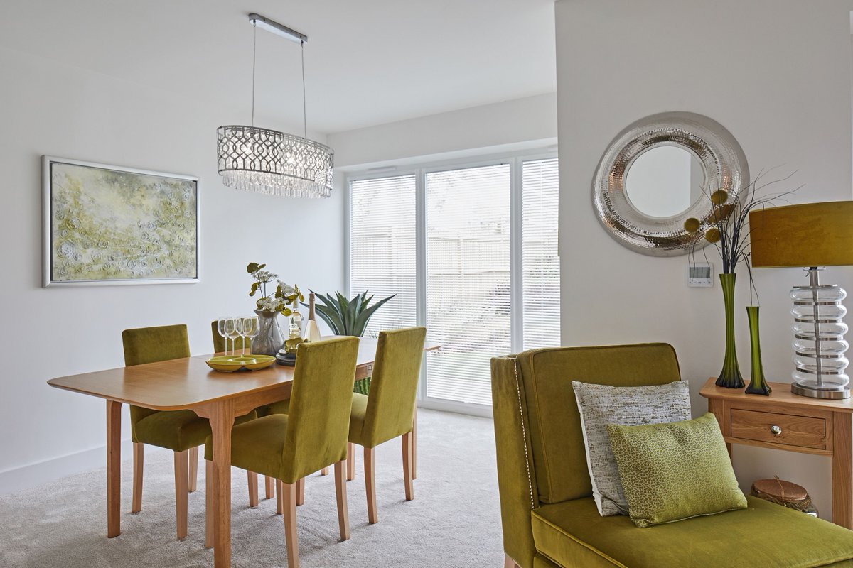 What_House's tweet photo. #NEWSFLASH ⚠️ Pentland Homes to host Bank of Mum and Dad event at Mulberry Place on Saturday 22nd February, 10am-4pm. Properties there start at £270,000. Learn more: https://t.co/vz6In2Uto6 

@PentlandHomes #PentlandHomes #Property #NewRomney #Kent #HouseHunting https://t.co/w23eVKMK44