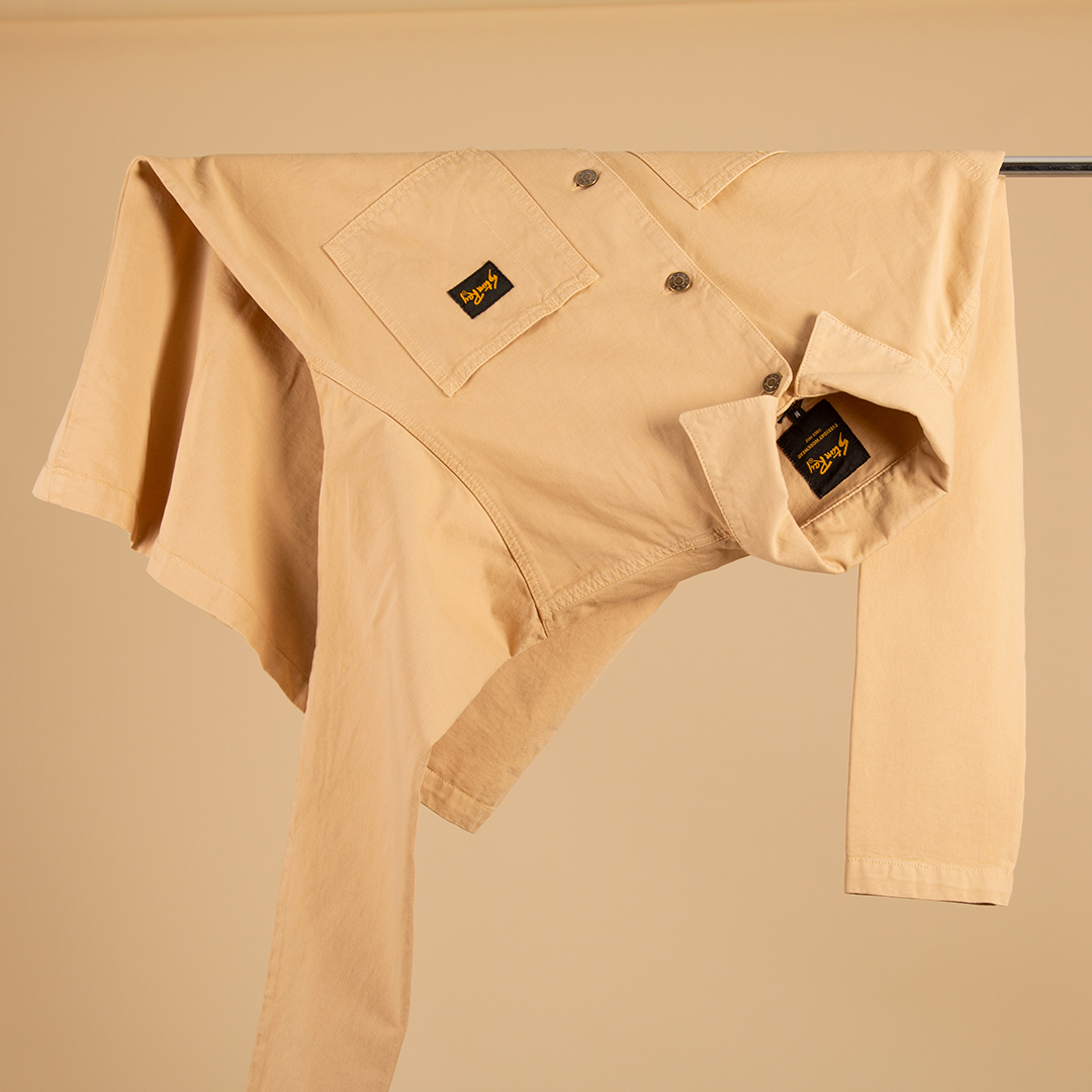 Stan Ray stick to their workwear roots with this classic 'Shop Jacket' in a warm natural sand colouring. This lightweight minimal jacket is a perfect piece for layering with any outfit. 

5pointz.co.uk/all-brands/sta…