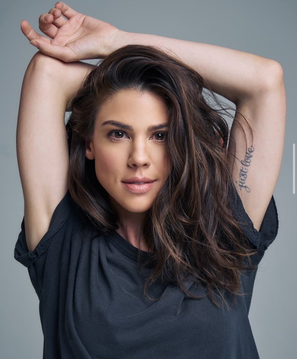 PHOTO | Kate shares a new photoshoot picture, highlighting her “just love” tattoo (via katemansi Instagram)

just love.
