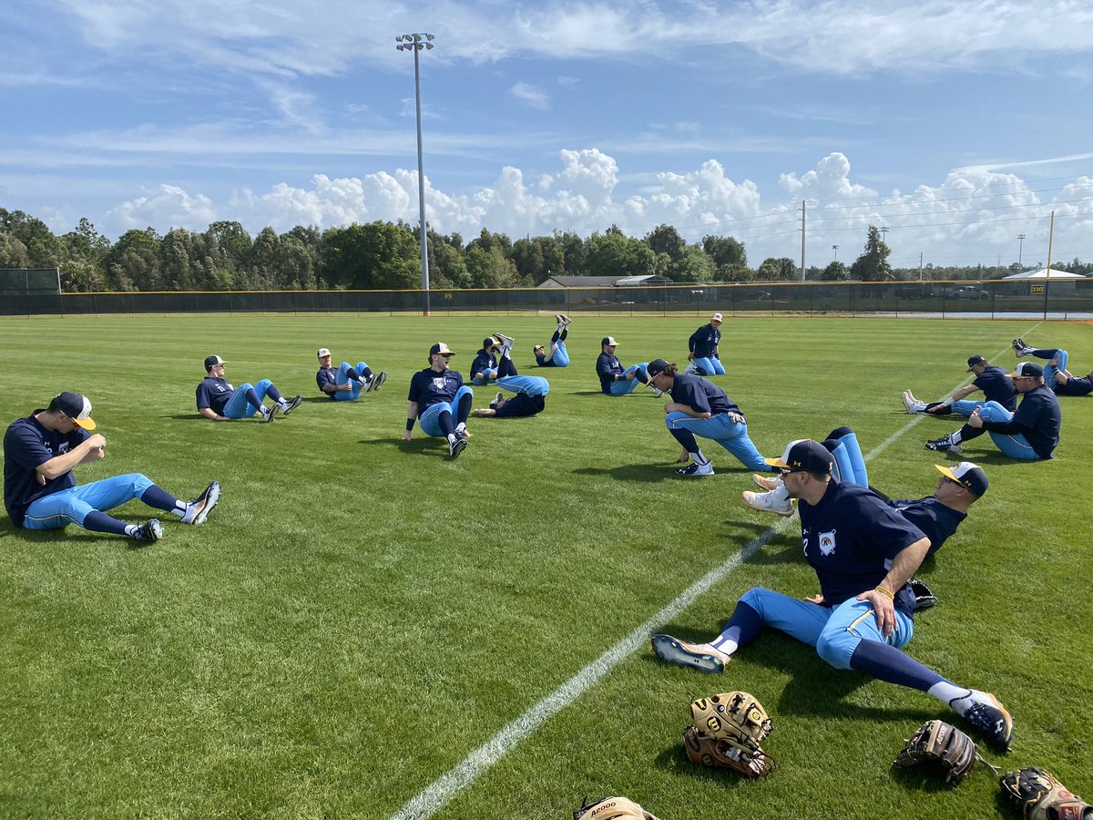 Gameday Vibez 🌴☀️
#Bitedown