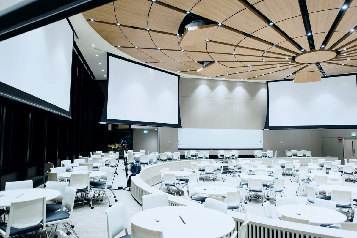 KenKChow's tweet photo. There are several loosely-defined terms in the #event industry. 🎈🥳 The word "event" by itself could mean anything from a birthday party to a benefit concert. 

#EventPlanning #EventCoordinating @KeensDesign https://t.co/f8rwciUYlu https://t.co/FMaso6VTlR