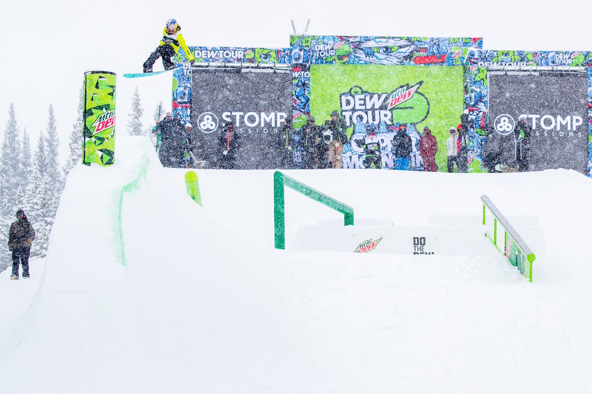 StompSessions's tweet image. Watch the @dewtour on @NBCSports this saturday to see the world’s best snowboarders compete. February 15th at 2:30 pm ET. 🙌 @haileylangland blasting the first hit in the women’s slopestyle. p/c @chriswellhausen @snowboardermag 

#dewtour #snowboardermag #snowboard #stompsessions