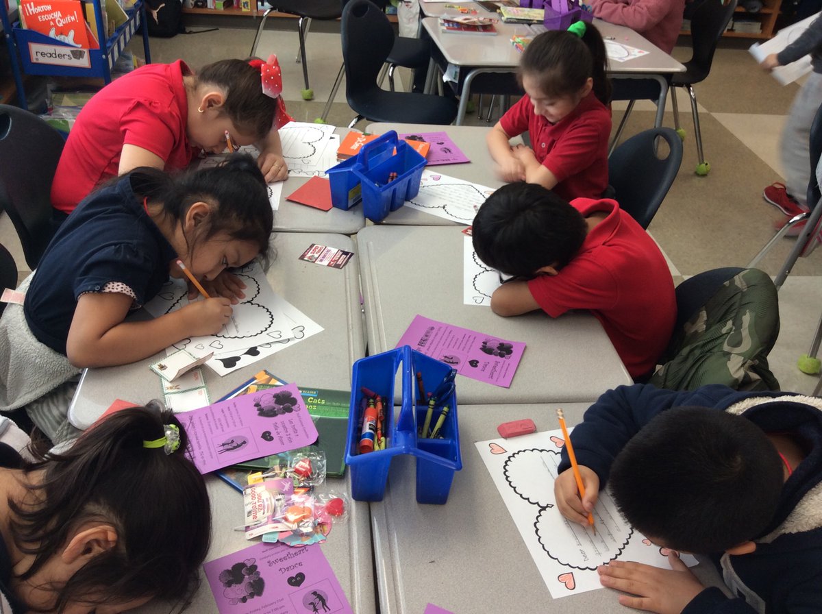 JMartinezneff's tweet photo. Friendship Letter Writing on Valentines Day!
#LoveWriting@NeffEem. https://t.co/k8GgetKUgN