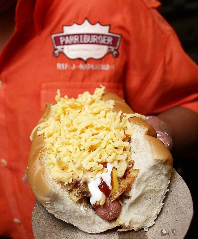 Ven y disfruta el delicioso hot dog especial 🔥🌭🔥 aquí en @parriburgerccs ¡ te esperamos! #elmenuvirtual #Instagram #likeforlikes #likeforlow #instagood #instaburger #Caracas #Venezuela 🇻🇪