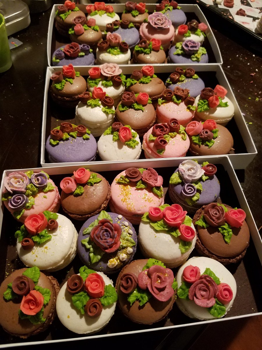 candipuffs's tweet photo. Happy #ValentinesDay2020 #YangGang!!! ❤❤❤
Thank you @AndrewYang for inspiring me to finally kick off my own business! I'm so much busier than I thought I would be right out the gate. I hope everyone has the loveliest day! 💕😍🌹 https://t.co/GrMhzUf44O