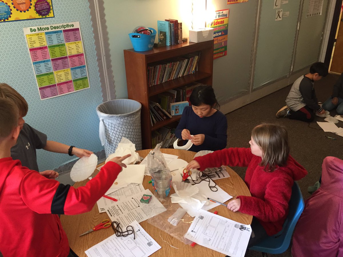 PowellTuqui's tweet photo. Building a parachute to save Jack from the giant...who will save him? @RockyMountElem @STEMsally @STEMTania #STEMcobb https://t.co/9AxYLof5nq