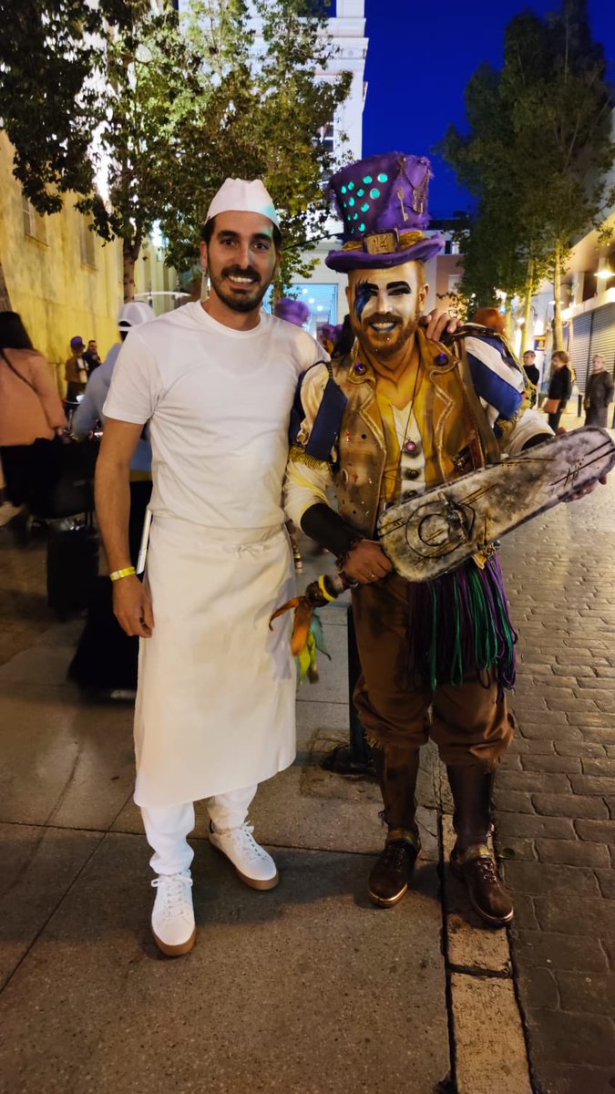 Jesus8679's tweet image. Muchas gracias amigo @AntonioRomero_ por este homenaje !!!!! Lo mejor sin duda #20añosdelbarrio #20añosdelpanaero