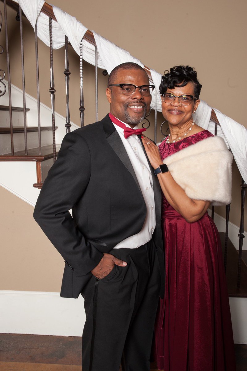 evans4mansfield's tweet photo. I would like to take this time to wish my beautiful wife a Happy Valentine’s Day! I wouldn’t be half the man that I am if it wasn’t for her. I love you Lisa Evans 💕 💕 💕 https://t.co/7rl3Ri9rLx