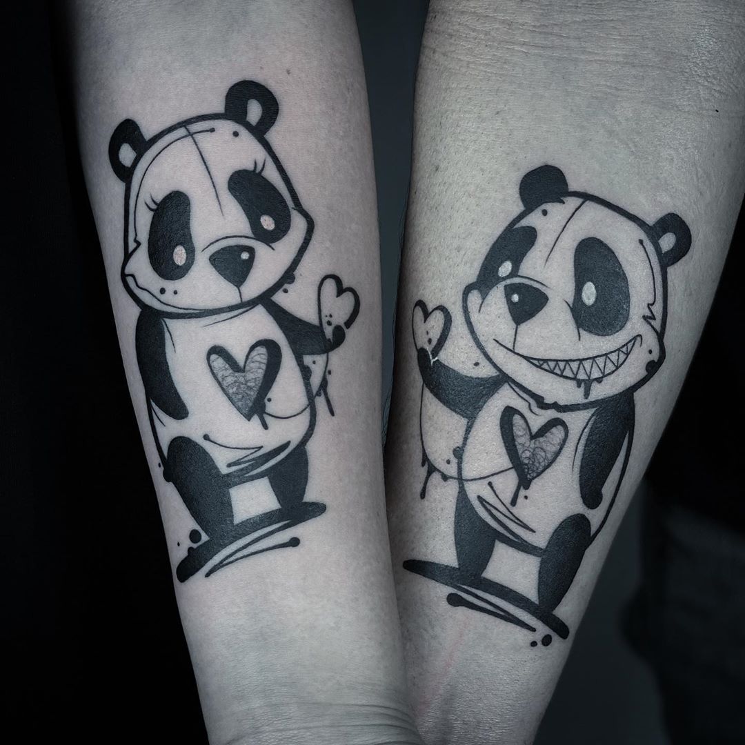 A cute set of couple tattoos from Friday. 🥰 Thanks so much for coming all  the way from Oregon just to see me!! What an honour!! . #tat... | Instagram