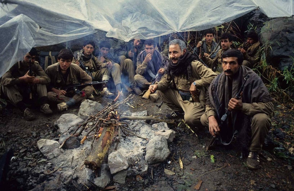 Fighters of the People's Liberation Army of Kurdistan (ARGK) in Cizir, northern Kurdistan 1992Şervanên Artêşa Rizgariya Gelê Kurdistanê (ARGK) li Cizîr, Bakurê Kurdistanê